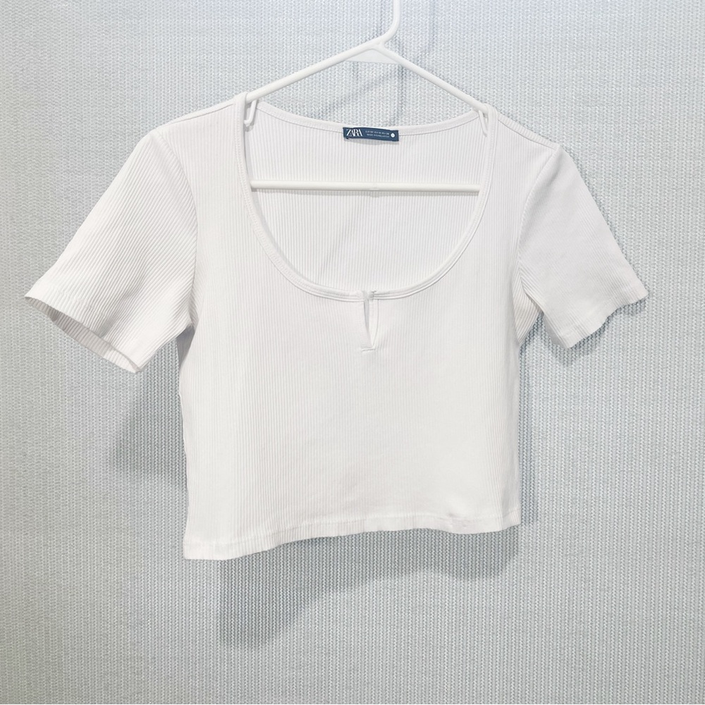 Zara Cropped Ribbed KnitTop - Picture 2 of 5